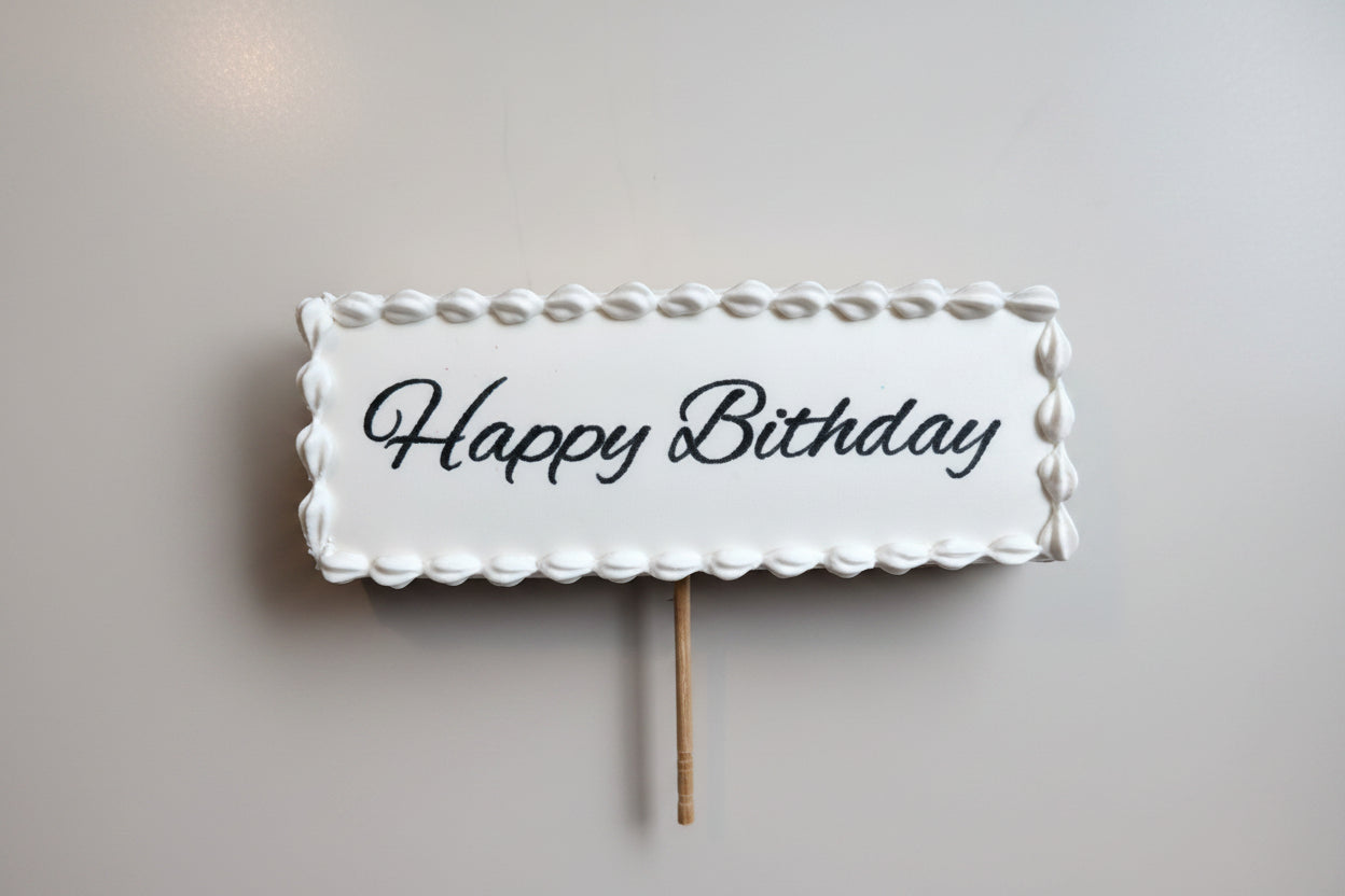 k.お祝いメッセージ入りアイシングクッキー【Happy Birthday/Anniversary】チーズケーキと一緒のご購入がおすすめです。※ご注文日からご到着日まで１週間いただきます。