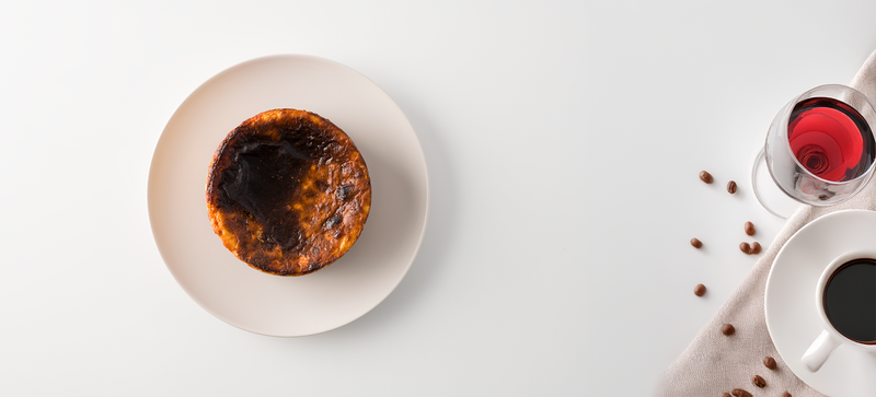 ケーキとワインとコーヒー